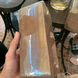 Bloc de tourbe de coco compressé 100% naturel pour la germination des graines et l'agriculture biologique - Product Image 1