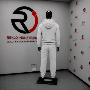 Conjunto de Chándal Gris Claro para Hombre con Sudadera con Cremallera Completa y Tachuelas, Pantalones Jogger, Logotipo Personalizado, Ropa Urbana, Deportiva Casual, Venta al por Mayor - Product Image 4