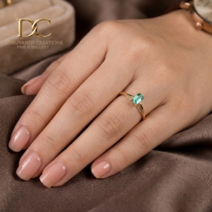 Anillo de Oro Amarillo Sólido de 14 Quilates con Diamante Cultivado en Laboratorio y Esmeralda Colombiana, Joyería Fina Personalizada, Regalo de Compromiso o Aniversario para Mujer - Product Image 5