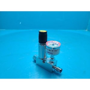 Ensemble régulateur de pression de cadre Lam Research 2300v2, 4 pièces, d'occasion, état actuel, pièces d'équipement semi-conducteur Legacy - Product Image 2