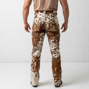 Pantalones casuales de invierno para hombre, hechos a mano, de cuero vacuno, cintura baja, frente plano, corte recto, elegantes, de cuero duradero no tejido. - Product Image 2