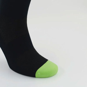 2026 Latest Fashion <b>Men's</b> High Quality Athletic Crew <b>Socks</b> <b>Compression</b> Fit and Quick Dry Fabric Made <b>Socks</b> for Sale - Product Image 5