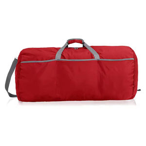 Bolsa de Lona Plegable Roja de Nailon, Gran Capacidad, para Viajes, Gimnasio, Fin de Semana, con Cierre, Asa Suave, Correa para Hombro, Forro de Poliéster - Product Image 1