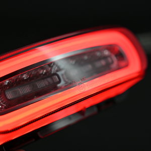 Luz Trasera LED Integrada con Intermitentes y Luz de Freno para Motocicleta Rebel 250 300 500 1100 CMX500 CL250 CL500 GB350S, con Certificación E-Mark, Color Ahumado - Product Image 6