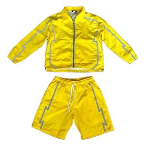 Ensemble court coupe-vent en nylon léger personnalisé 2026 avec fermeture éclair réfléchissante et contraste polyester - Product Image 1