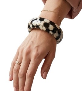 Premium Handmade Eco-Friendly Black & White Resin <b>Love</b> Style Elegant Women's Fashion <b>Bangle</b> - Product Image 1
