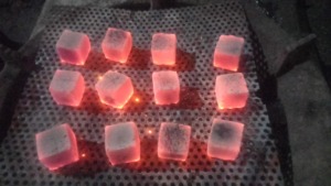 Charbon de noix de coco de haute qualité en provenance d'Indonésie, meilleure qualité pour le shisha - Product Image 3
