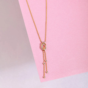 Collier en diamant à maillons entrelacés avec cadre scintillant et accents de chaînes doubles suspendues - Product Image 4