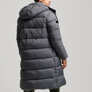 Abrigo largo moderno y ligero con diseño de longitud extendida y tacto acogedor para la temporada de invierno. - Product Image 2