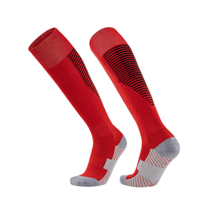 Chaussettes de football blanches mi-hautes avec motif rayé rouge, respirantes, tricotées, pour adultes, sports d'été, chaussettes de football - Product Image 4