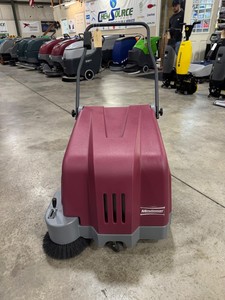 Prêt à être expédié – OFFRE EXCEPTIONNELLE – NOUVEAU Balayeuse autoportée Kleen Sweep KS25 à batterie avec garantie d'un an - Product Image 2