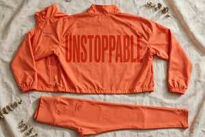 Ensemble de survêtement imperméable 2 pièces pour femme, col montant, veste zippée, pantalon long, vert sauge, style sportif, coupe ample - Product Image 3