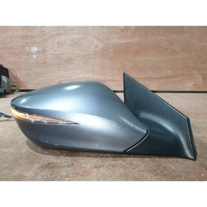 กระจกมองข้างขวา โซนาต้า รุ่น Passe 876203S240 - Product Image 1