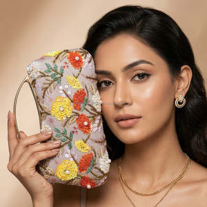 Bolso de mano floral con cuentas y asa de anillo, hecho a mano, para fiestas nocturnas - Product Image 5