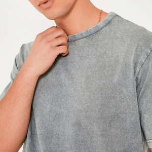 Ensemble T-shirt et short surdimensionné délavé à l'acide pour homme, en coton épais 100 %, tenue décontractée et tendance pour l'été, deux pièces - Product Image 6