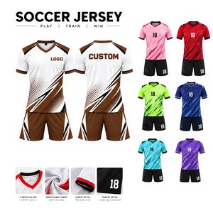 Uniforme de Fútbol Personalizado Blanco y Marrón, Cuello en V, Manga Corta, 100% Poliéster, Impresión Sublimada, Absorbe la Humedad, para Hombre Adulto - Product Image 5