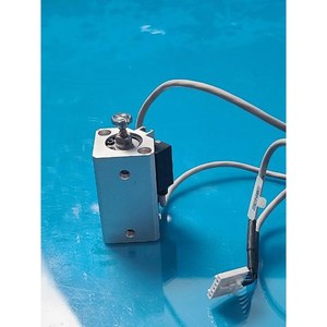 SMC CDQ2B16D-J8597-20 Usado como está, piezas de equipos semiconductores Legacy - Product Image 3