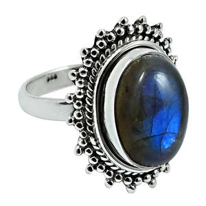 Anillo clásico de plata de ley 925 con piedra preciosa de labradorita natural, hecho a mano, de forma ovalada, estilo bohemio, para bodas y fiestas. - Product Image 1