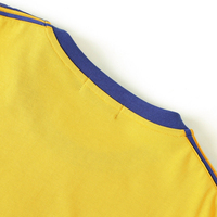 T-shirt SGRHO Premium Or Gaufré à Bordure Bleu Royal Manches Courtes Col Rond Texturé Style Sororité Universitaire Décontracté Mode Sport