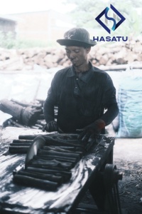 Carbón de manguezal de Vietnam al por mayor, palitos de madera dura para barbacoa al aire libre, uso comercial con bajo contenido de ceniza - Product Image 5