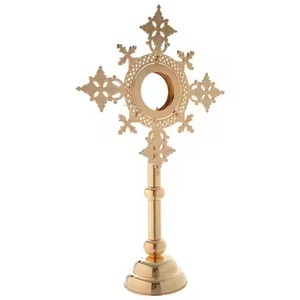 Monstrance en laiton plaqué or, design moulé, décor religieux de table, miroir, motif circulaire sculpté, pour la prière - Product Image 2