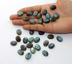 ขายส่งพลอยลาบราดอไรต์ทรงรีสีน้ำเงินไฟธรรมชาติคุณภาพสูง พลอยแท้สำหรับทำจี้ ใช้เป็นพลอยประจำเดือนเกิด ได้รับการรับรอง - Product Image 1