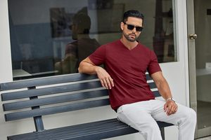 Camiseta de Cuello en V para Hombre, Venta al por Mayor, Casual, Manga Corta, Corte Ajustado, Ecológica, de Secado Rápido, Tejido de Algodón Suave y Transpirable, para Verano - Product Image 2