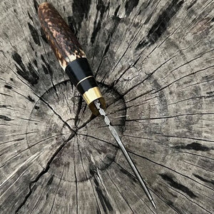 Cuchillo de Caza Profesional de Acero de Damasco con Mango de Madera Natural para Caza, Pesca, Camping y Actividades al Aire Libre - Product Image 4