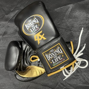 Guantes de boxeo personalizados No Boxing No Life, negros y dorados, de cuero genuino con cordones, guantes profesionales para entrenamiento y sparring, guantes de boxeo ganadores. - Product Image 2