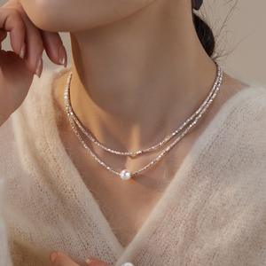 Collar en Capas de Alta Gama para Mujer, Diseño de Nicho de Instagram con Perlas Naturales de Agua Dulce de Lujo Ligero y Poco Plata Rota - Product Image 1