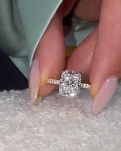 Bague de fiançailles en diamant, or massif 14K 18K, halo inversé, pavé serti, solitaire 3 carats, taille coussin, diamant de laboratoire certifié IGI, prix d'usine - Product Image 1