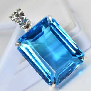 Pendentif en topaze bleue naturelle 110,30 carats, taille émeraude, pierre précieuse en argent sterling 925, certifié IGI, collier de style ethnique, vertus curatives - Product Image 5