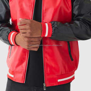 Chaqueta Universitaria para Hombre, Roja y Negra, con Capucha, Impermeable, con Cierre de Cremallera y Logotipo Frontal, Prenda Exterior de Lona - Product Image 2