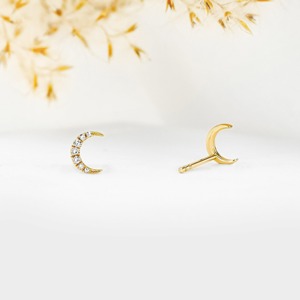 Pendientes de Oro de 14K con Diamantes Cultivados en Laboratorio, Diseño de Luna, para Mujer, Joyería Minimalista para Boda y Aniversario - Product Image 4