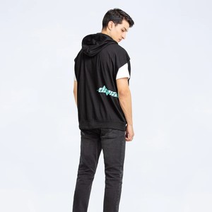 เสื้อกั๊กมีฮู้ดแขนกุดสำหรับผู้ชาย สีดำ ผ้าถัก ซิปด้านหน้า พิมพ์ลายตัวอักษร สวมใส่สบาย ทรงปกติ เหมาะสำหรับฤดูใบไม้ร่วง - Product Image 3