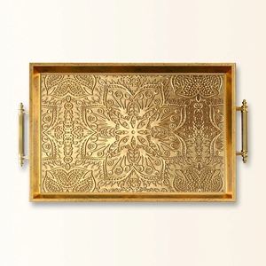 Plateau décoratif rectangulaire plaqué or avec motif bohème gravé et poignées - Product Image 4