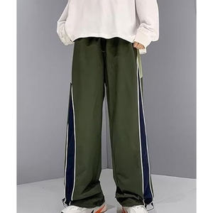 Pantalones Anchos Color Verde Oliva para Hombre, Cintura Elástica, Franja Lateral, Casuales, Transpirables, de Poliéster, para Primavera - Product Image 3
