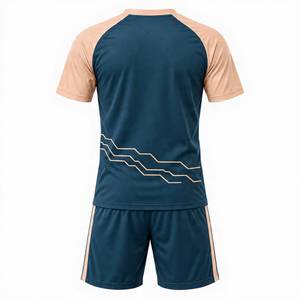 Uniforme de Fútbol Personalizado para Equipo, Camiseta Verde Bosque con Mangas Color Arena y Pantalones Cortos a Juego - Product Image 3
