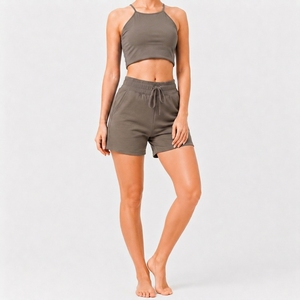 Conjunto de ropa de verano a juego para mujer, camiseta sin mangas y pantalones cortos suaves con cordón, atuendo informal - Product Image 1