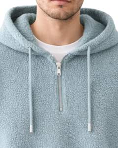 Sweat à capuche court en polaire texturée bleu poussière, quart de zip, ourlet ajustable avec cordon de serrage, streetwear décontracté, pull chaud, logo personnalisé - Product Image 5