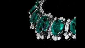 สร้อยคอเพชรและมรกตสีเขียวรูปไข่ทรงหรูหราที่เพาะเลี้ยงในห้องปฏิบัติการ |   เครื่องประดับเงินแท้ 925 |   สร้อยคอเจ้าสาวและงานเลี้ยงระดับไฮเอนด์ - Product Image 5