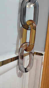 สร้อยคอเรซิ่นขนาดใหญ่ สไตล์โมเดิร์น สีผสมผสาน แนวพังก์ โซ่กลวงขนาดใหญ่  งานแฮนด์เมด ตกแต่งบ้าน ศิลปะติดผนัง - Product Image 4