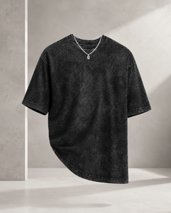 T-shirt unisexe oversize noir délavé 100 % coton, style streetwear, col rond, manches courtes, coupe ajustée, longueur standard, logo imprimé sur le devant - Product Image 3