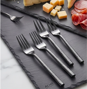 Ensemble de couverts à manche martelé noir, en acier inoxydable moderne, pour une table élégante, cuisine, mariage, maison et restaurant. - Product Image 1