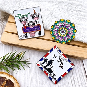 Usine promotionnelle d'insigne de broche en émail doux personnalisé en métal de la série animale - Product Image 5