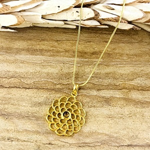 Pendentif Bohème Floral Tendance en Laiton Plaqué Or 18 carats pour Femme, Bijou Ethnique Mandala Géométrie Sacrée, Vente en Gros OEM ODM - Product Image 5
