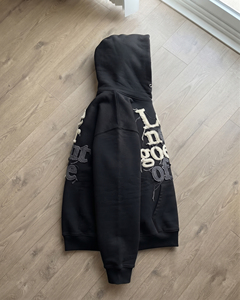 Sweat à capuche vintage respirant en molleton avec patch brodé effet vieilli, coupe décontractée, manches longues, noir, pull d'hiver unisexe - Product Image 3