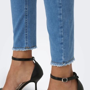 Jeans à jambes larges pour femmes, taille haute, coupe ample, en denim, style moderne streetwear, fournisseur en gros, confortables, en coton, décontractés - Product Image 6