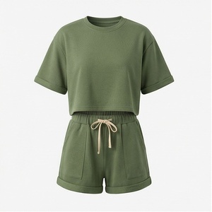 Ensemble 2 pièces tricoté vert uni pour femme : crop top à col rond et manches courtes avec poche à cordon de serrage, coupe ample, décontracté, printemps - Product Image 1