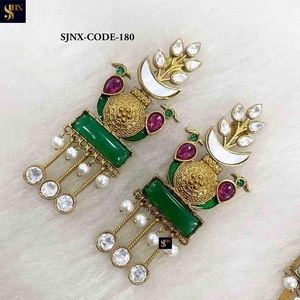 Los últimos pendientes de diseño moderno para mujer para uso de boda de proveedor y exportador indio disponibles al mejor precio - Product Image 5